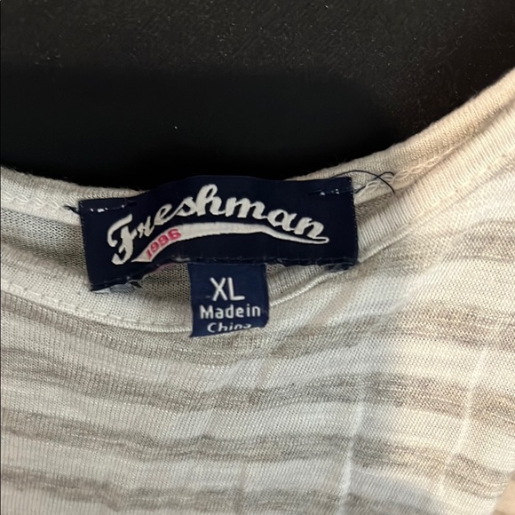 Freshman 1996 white and gray flowy sleeveless top size XL spring summer - Picture 2 of 3